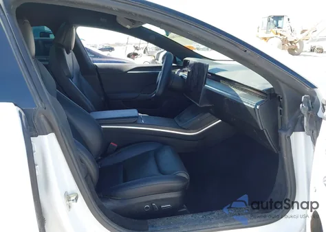 2021 Tesla Model S Long Range Dual Motor All-Wheel Drive z USA, uszkodzony, nr VIN 5YJSA1E59MF440421